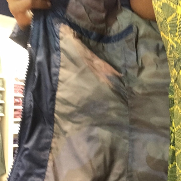 Women’s jacket - Picture 3 of 4